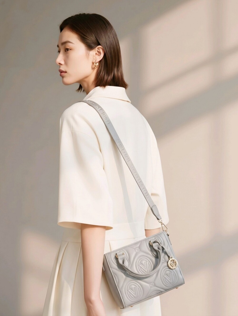 Valentino Orlandi ✦ Quilted Vegan Leather Handbag ✦ Gray Gold Hardware Luxury